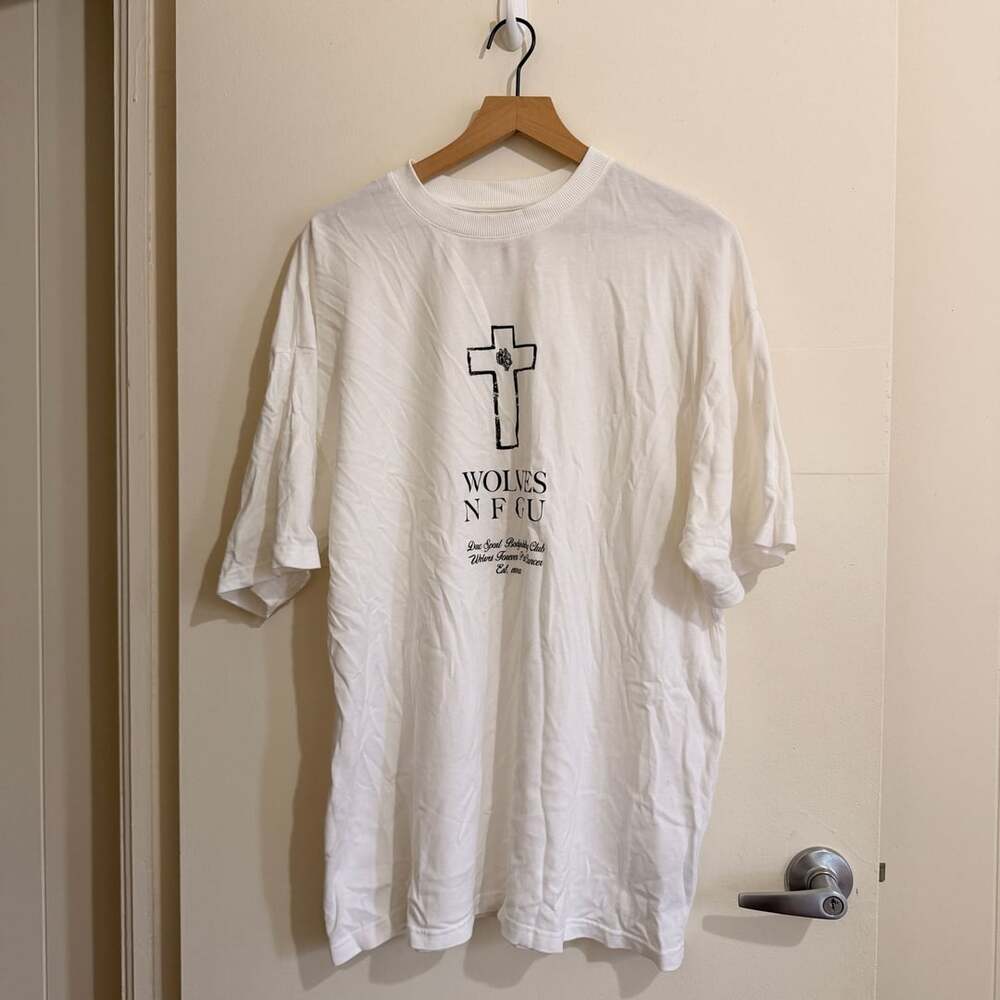 Darc Sport Wolves NFGV Oversized Size L Cross Graphic Tee